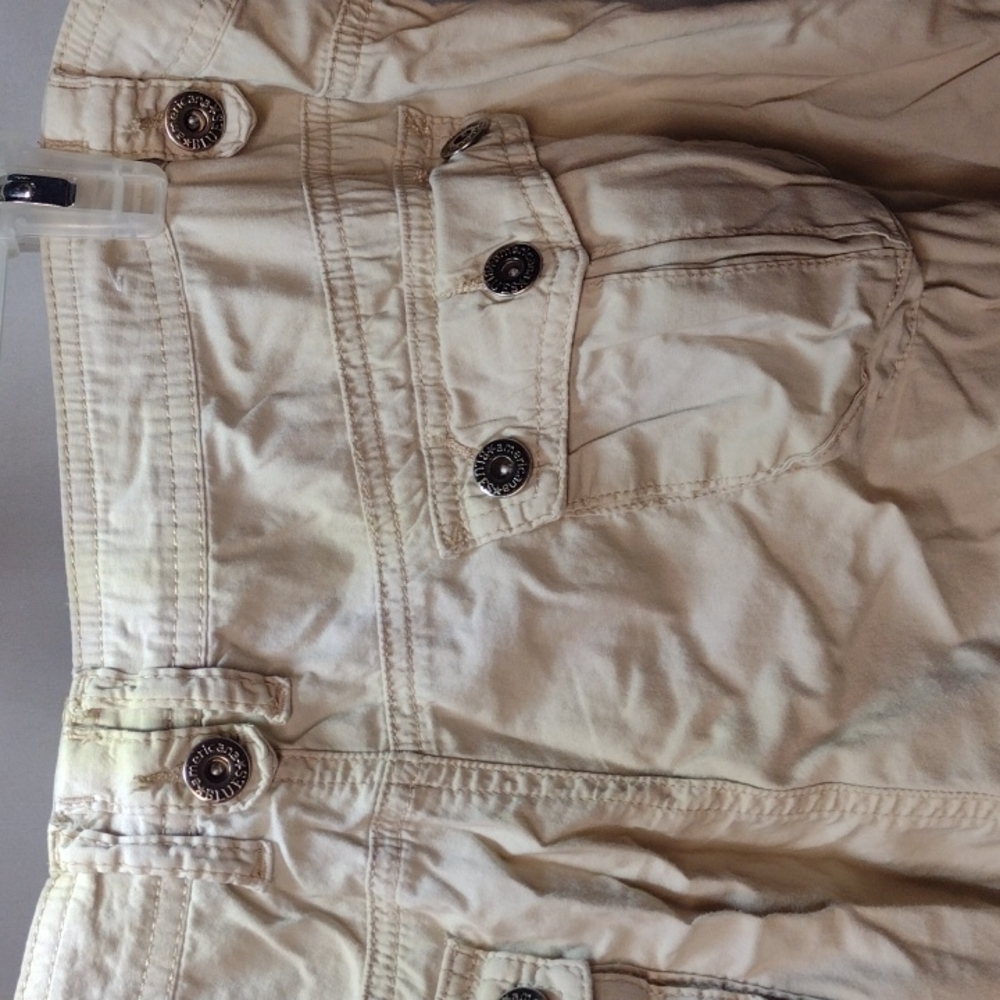 Khaki Capris - image 6